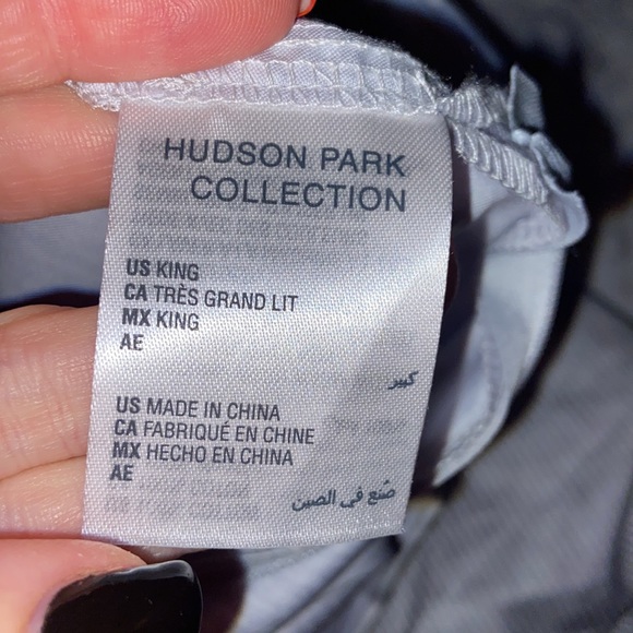 New wo pkg luxury Hudson Park Collection diffused Geometric Duvet Cover King - Picture 5 of 6